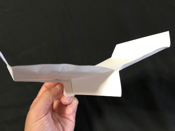 ギネスの紙飛行機