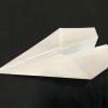 まっすぐ飛ぶ！紙飛行機の作り方と飛ばし方のコツ